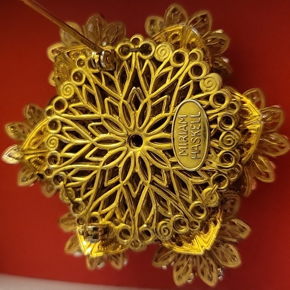 Miriam Haskell Brooch / Pendant - Picture 4 of 11